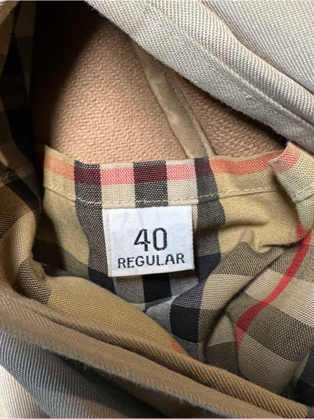 Burberry trench coat - Picture 11 of 15